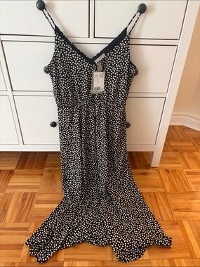 H&M Black Polka Dot Slip Dress Angine de poitrine VIBE